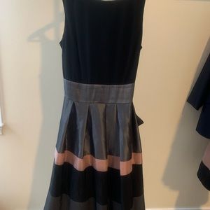 Jessica Howard Beautiful Dress